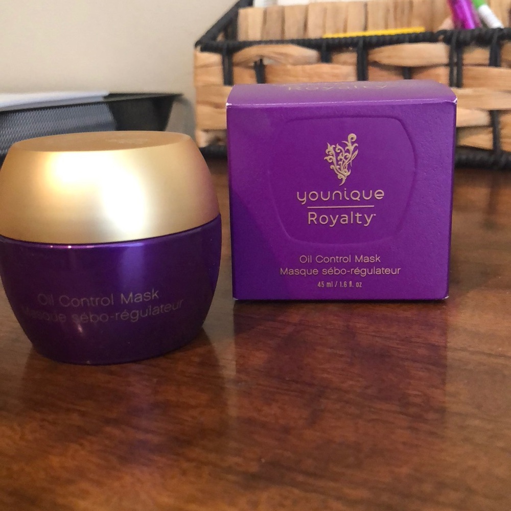 Younique Oil Control Mask